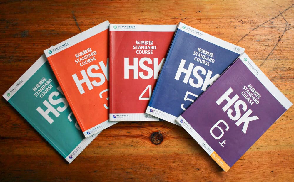 A Complete Guide to Choosing the Right HSK Books